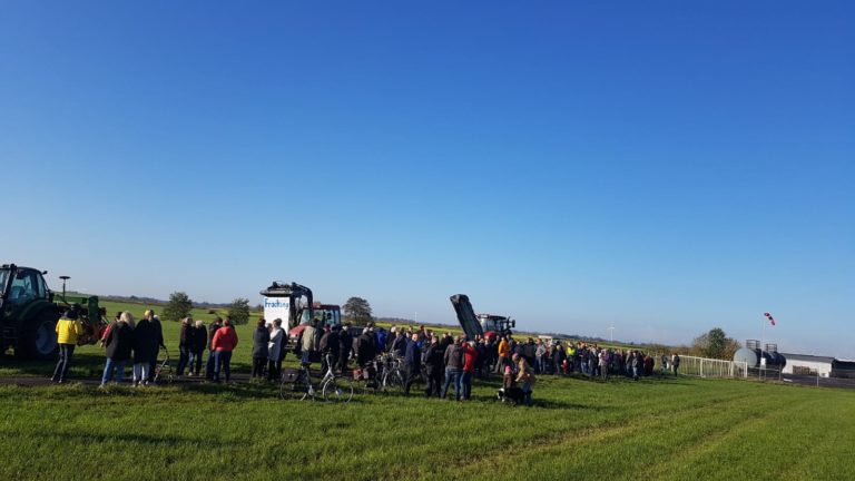 200 Demonstranten gegen Gasbohrung in Engerhafe